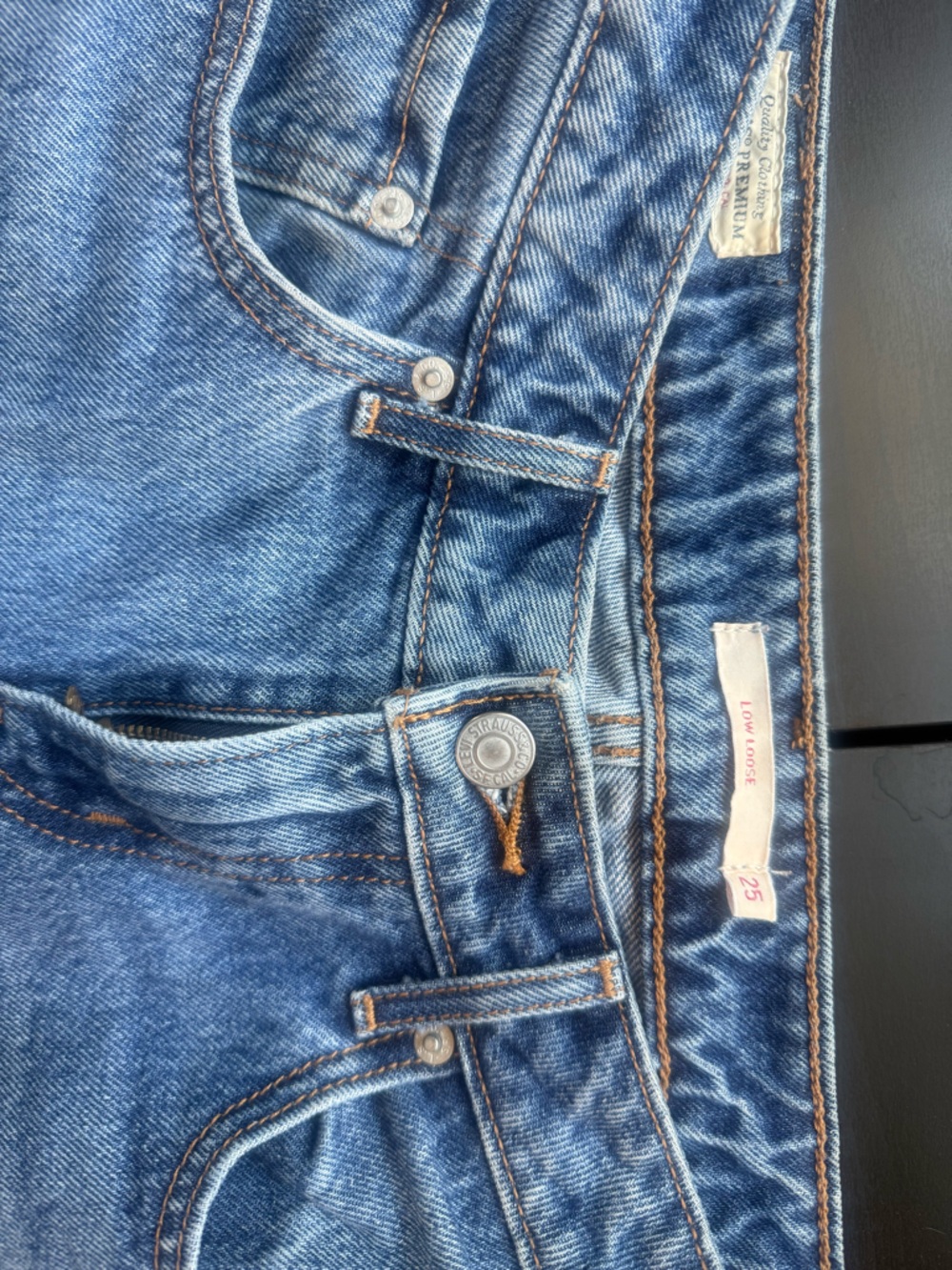Levi's Low Loose Jeans in Medium Blue Denim